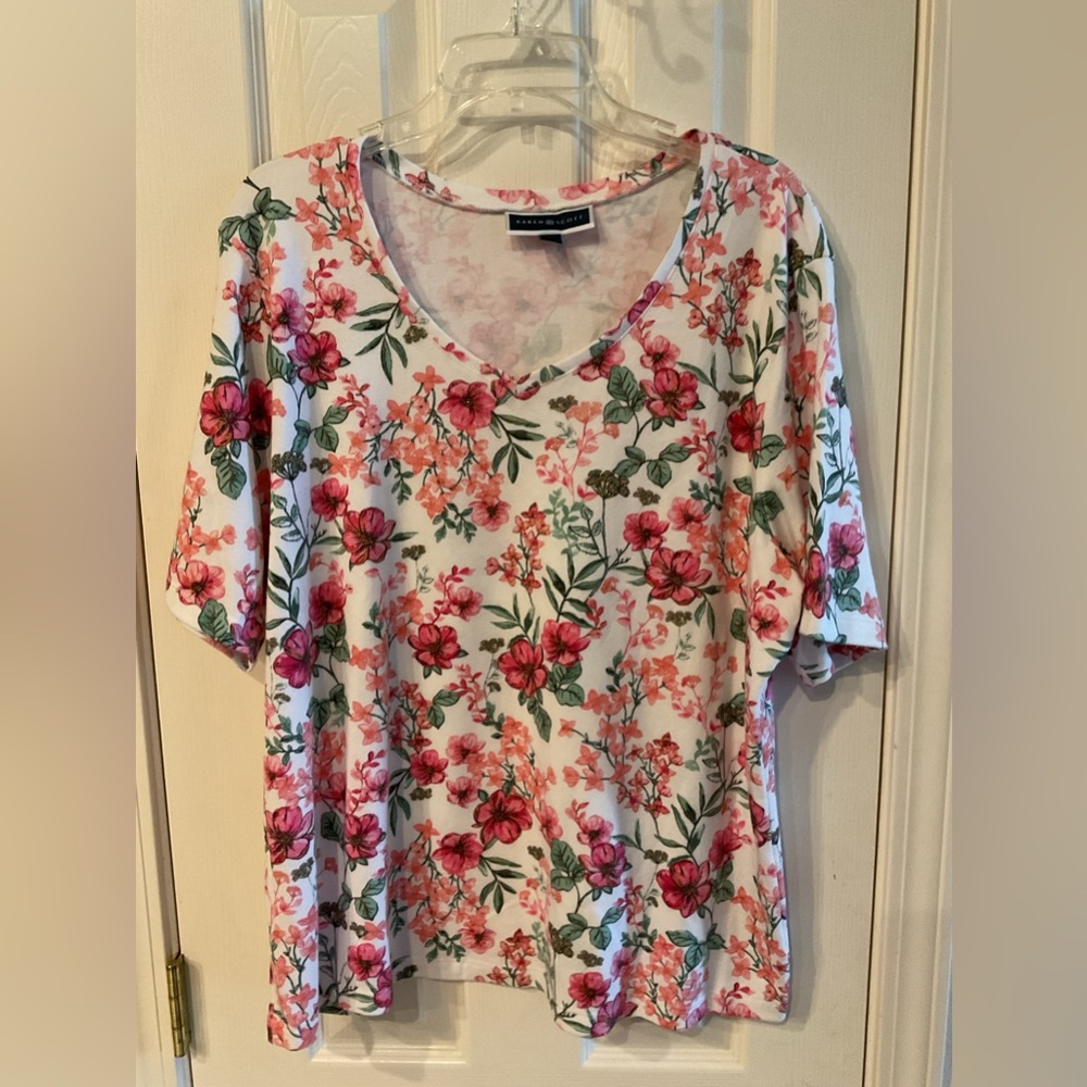 Spring top by Karen Scott.
